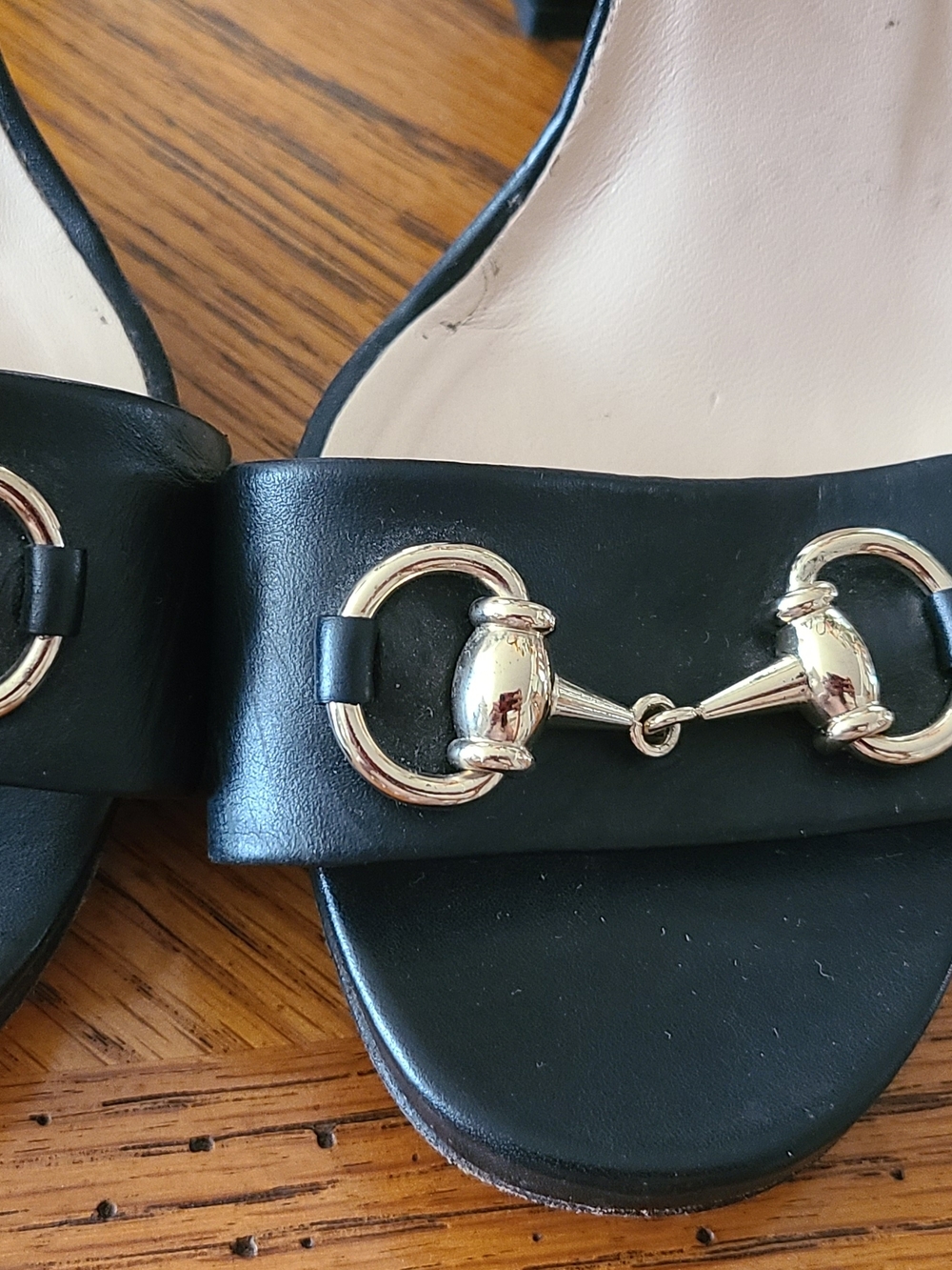 Gucci Black Leather Block Heel Sandals with Gold Horsebit - Picture 4 of 10